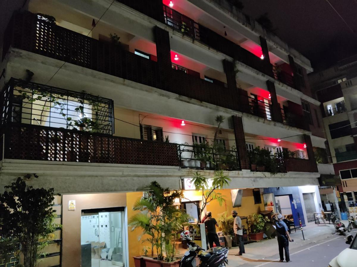 מלון העיר בנגלור Fernandes Complex מראה חיצוני תמונה